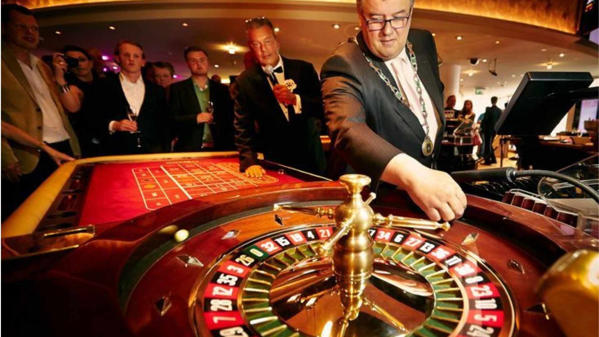 How Random Selection Can Make Familiar Activities Feel New Again